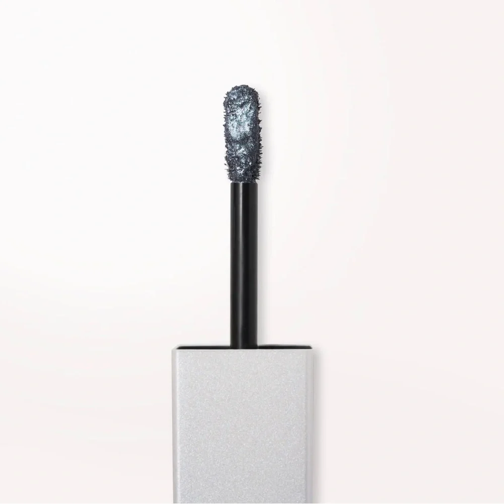 Stila Glisten & Glow Liquid Eye Shadow in Waterfall